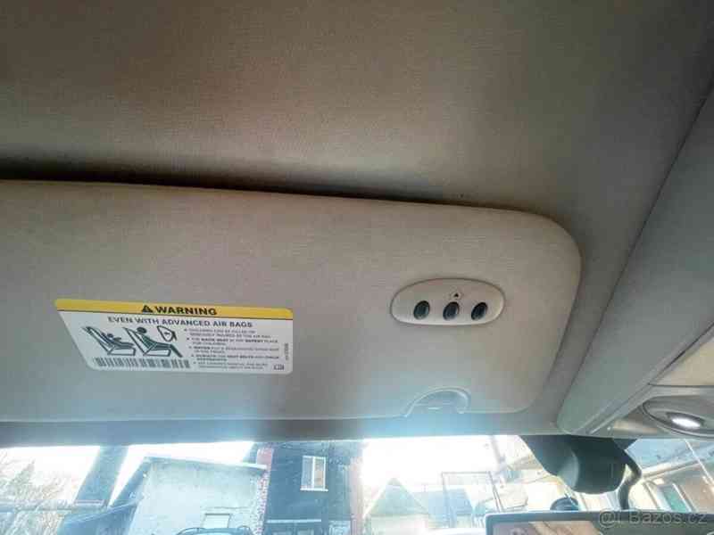 Chrysler Town & Country 3,6 - foto 8