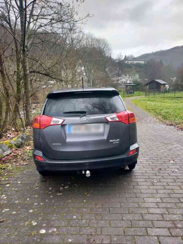 Toyota RAV 4 2,0i benzín 111kw - foto 3