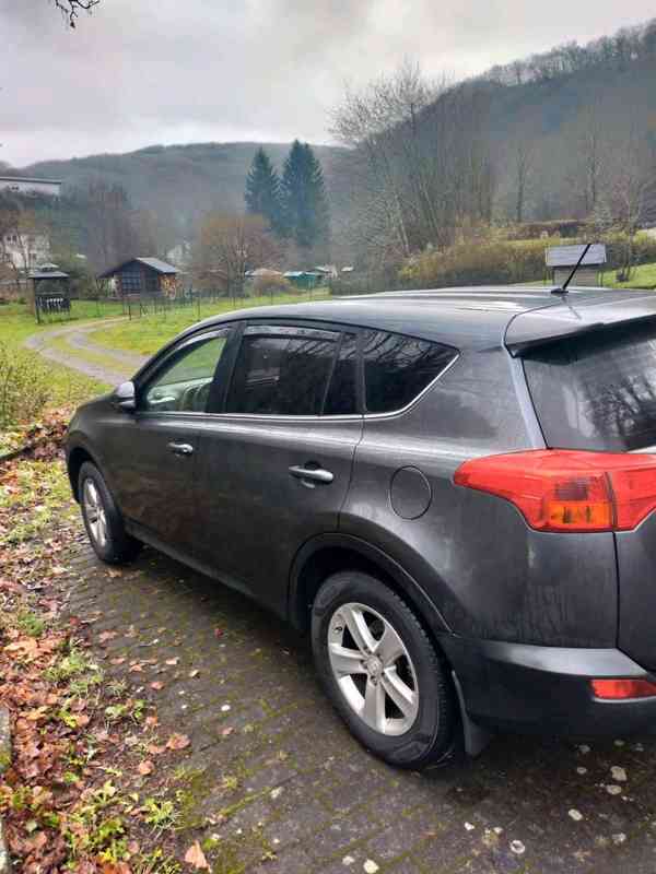 Toyota RAV 4 2,0i benzín 111kw - foto 6