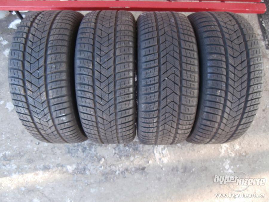 Zimní zánovní pneumatiky Pirelli 225/45 R18 100V 99% - foto 1
