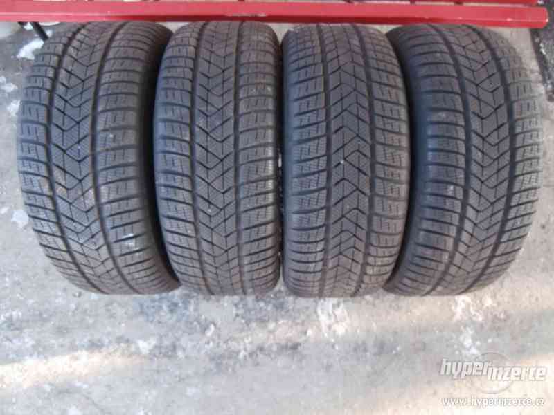 Zimní zánovní pneumatiky Pirelli 225/45 R18 100V 99% - foto 1