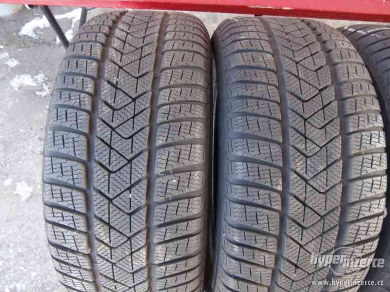 Zimní zánovní pneumatiky Pirelli 225/45 R18 100V 99% - foto 3