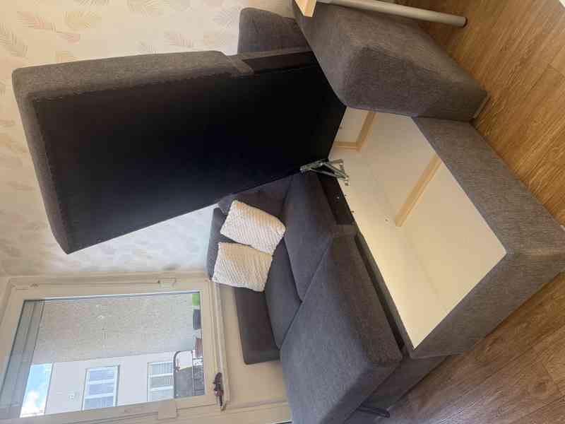 Rozkládací sedačka s lenoškou – tmavě šedá, jako nová - foto 3