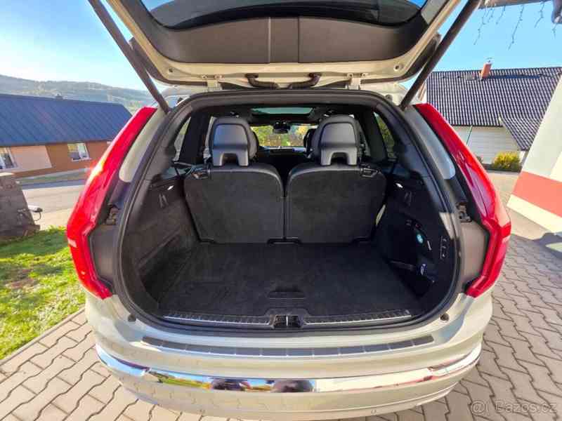 Volvo XC90 2,0 - foto 11