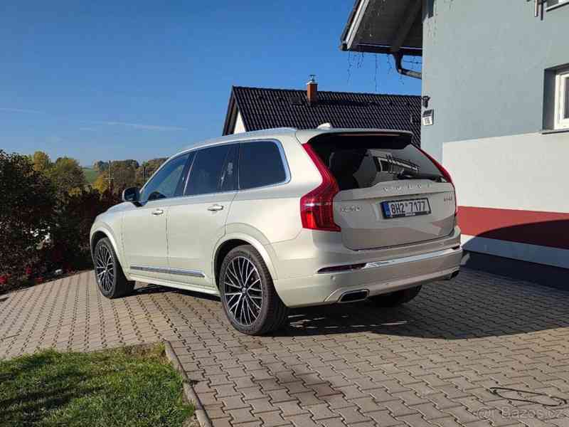 Volvo XC90 2,0 - foto 8