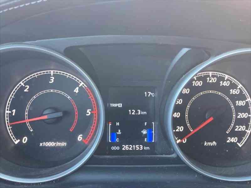 Mitsubishi Outlander 2,2   Di-D 4x4 - foto 17