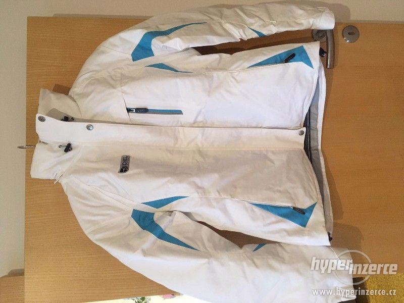Deal zimní bunda v modré a bíle barvě - foto 1
