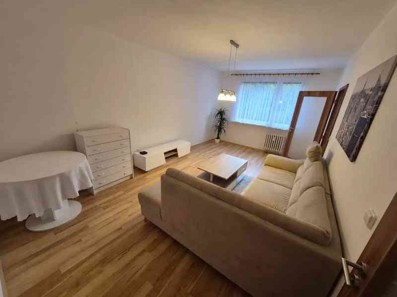 Pronájem bytu 2+1 60 m² - foto 5