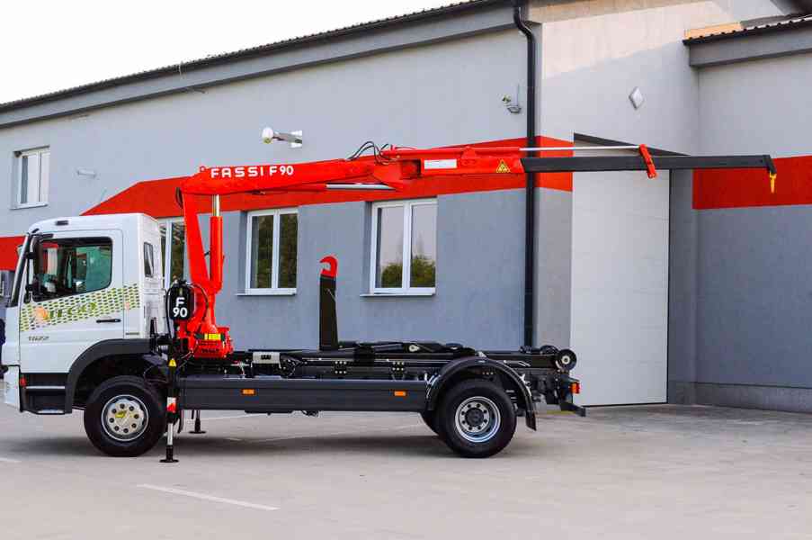 MERCEDES 1622 NOVÝ HÁKOVÝ NOSIČ KONTEJNERŮ HYDRAULICKÁ RUKA - foto 110