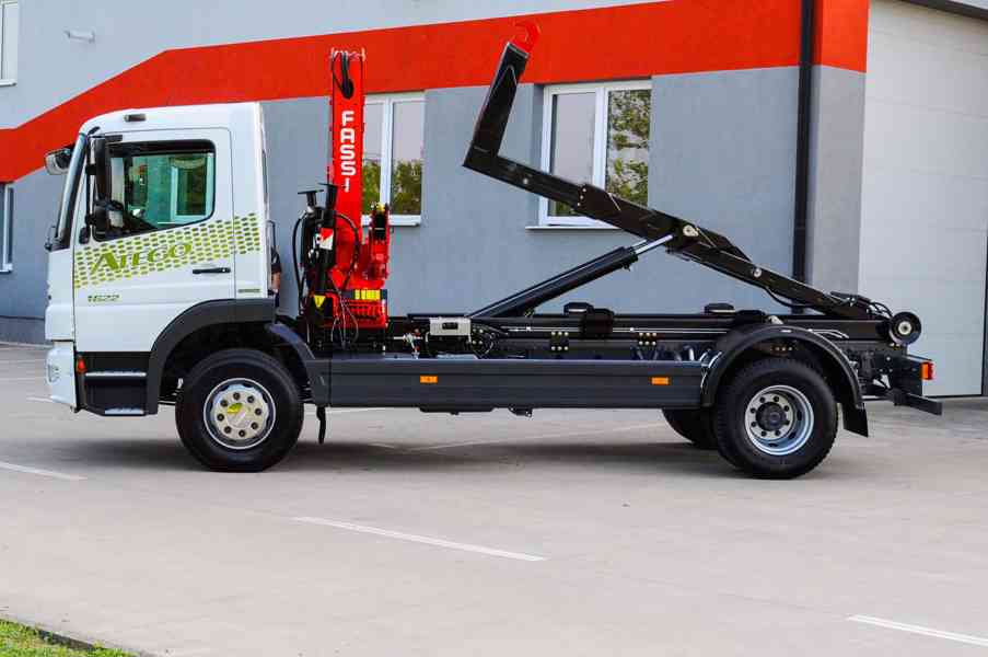 MERCEDES 1622 NOVÝ HÁKOVÝ NOSIČ KONTEJNERŮ HYDRAULICKÁ RUKA - foto 94