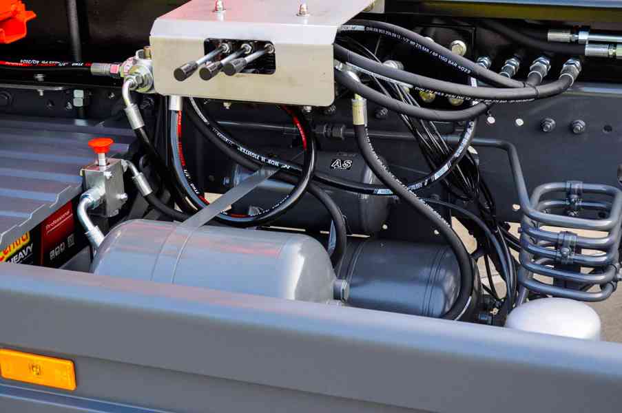 MERCEDES 1622 NOVÝ HÁKOVÝ NOSIČ KONTEJNERŮ HYDRAULICKÁ RUKA - foto 36