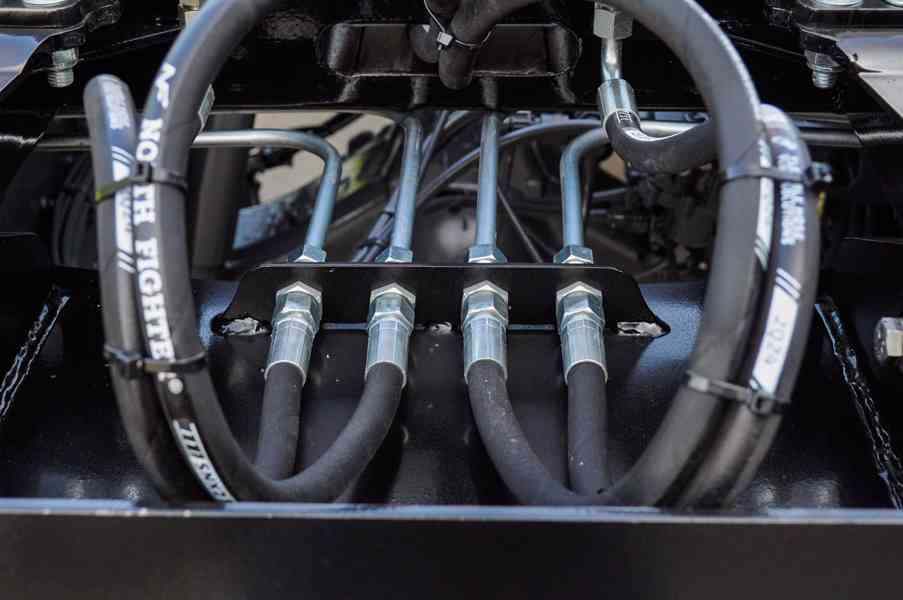 MERCEDES 1622 NOVÝ HÁKOVÝ NOSIČ KONTEJNERŮ HYDRAULICKÁ RUKA - foto 20