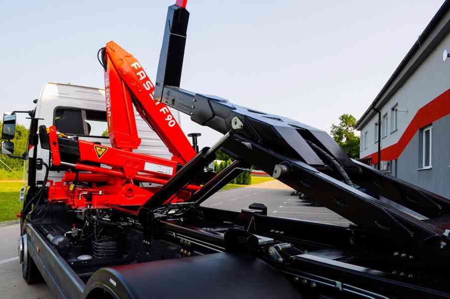 MERCEDES 1622 NOVÝ HÁKOVÝ NOSIČ KONTEJNERŮ HYDRAULICKÁ RUKA - foto 89
