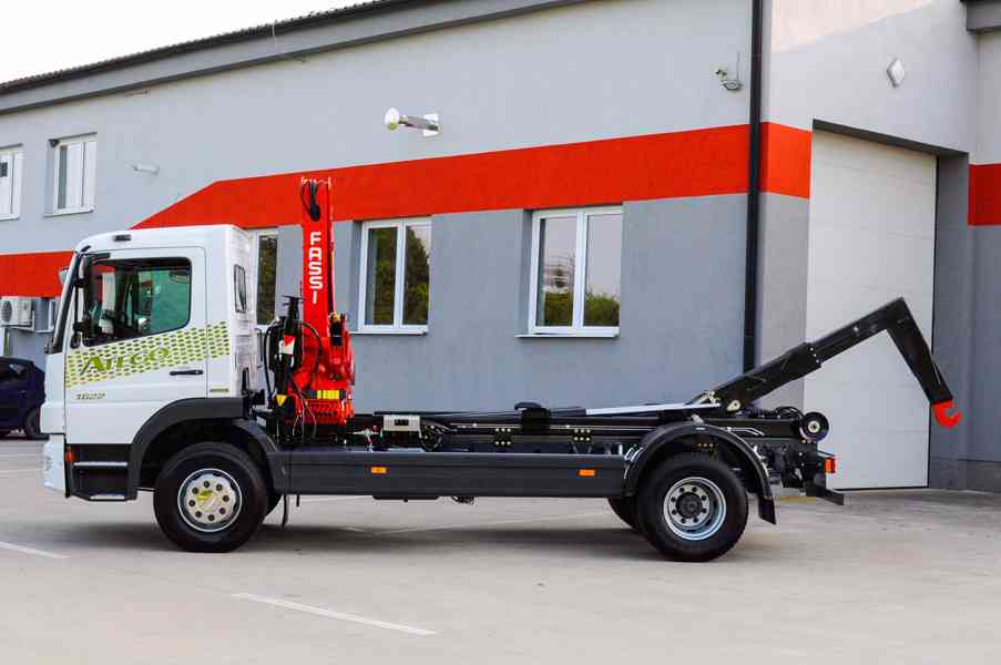 MERCEDES 1622 NOVÝ HÁKOVÝ NOSIČ KONTEJNERŮ HYDRAULICKÁ RUKA - foto 103