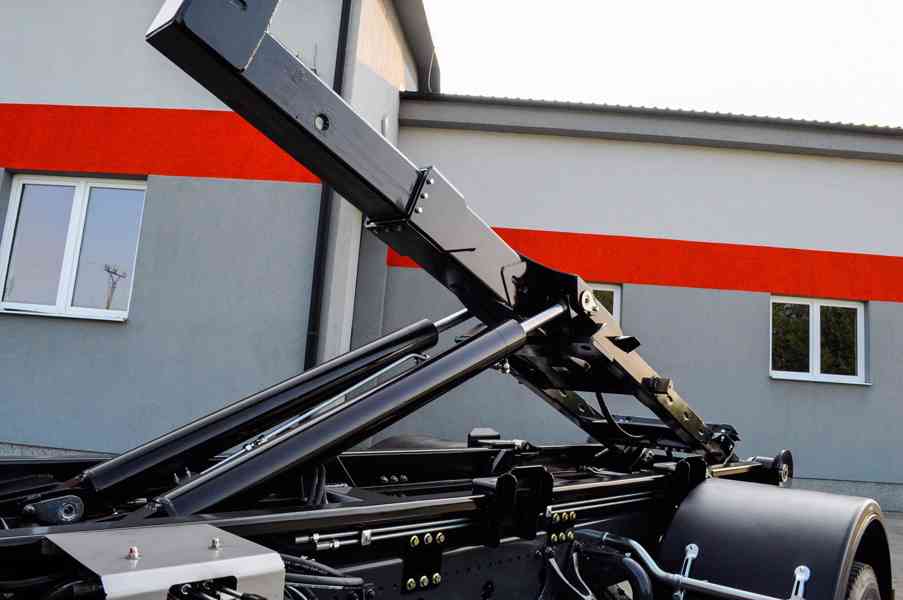 MERCEDES 1622 NOVÝ HÁKOVÝ NOSIČ KONTEJNERŮ HYDRAULICKÁ RUKA - foto 88