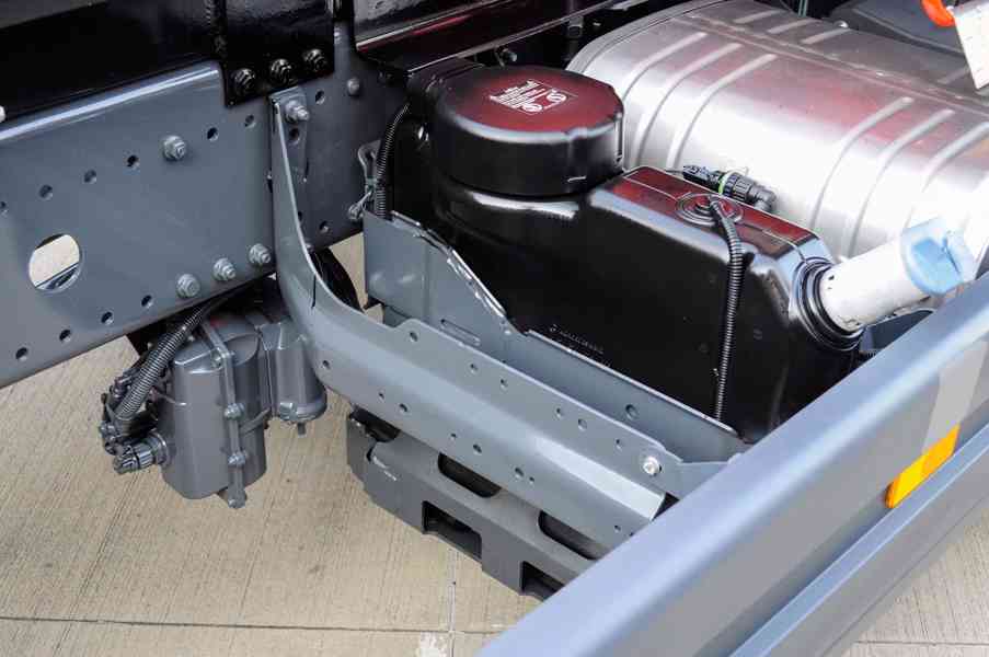 MERCEDES 1622 NOVÝ HÁKOVÝ NOSIČ KONTEJNERŮ HYDRAULICKÁ RUKA - foto 85