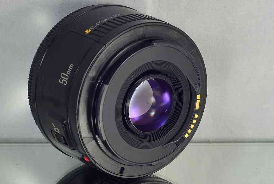 Canon EF 50mm f/1.8 II **fullframe-formát Pevný - foto 3