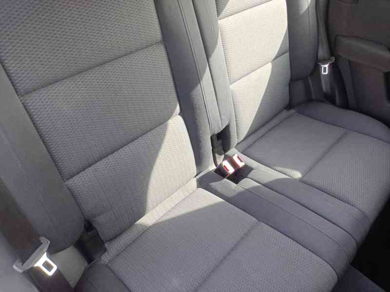 Audi A2 1.6 81Kw RV.2003 - NOVÁ STK - foto 6