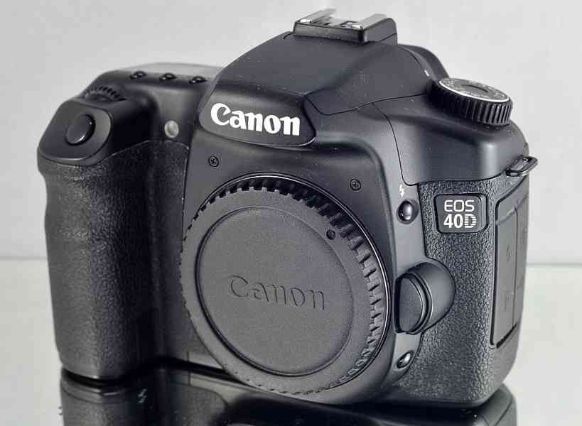 Canon EOS 40D **10,1Mp CMOS**Live View 40000 Exp. - foto 4