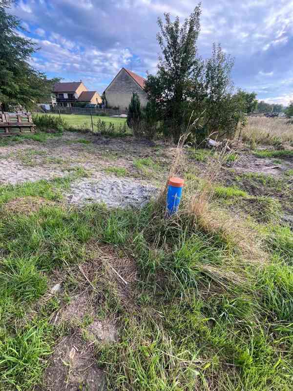 stavební pozemek  900 m2 - foto 9