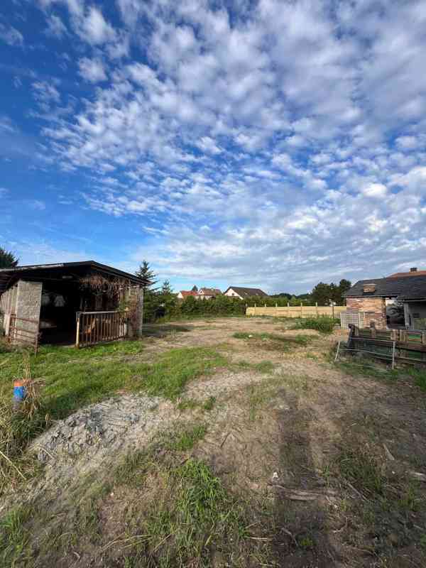 stavební pozemek  900 m2 - foto 3