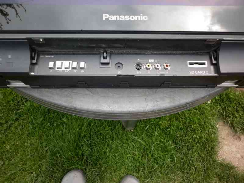 Panasonic TX 42PX - foto 2