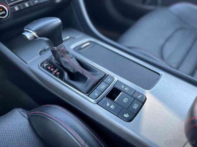 Kia Optima 2,0   GT SW 180kw | Full výbava - foto 18