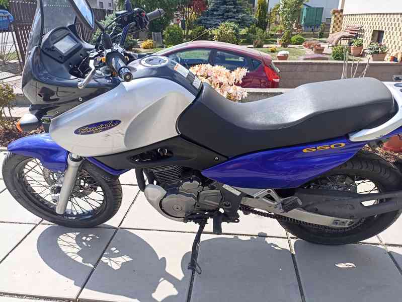 Suzuki XF 650 - foto 2