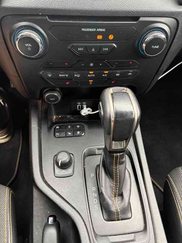 Ford RAnger - foto 2