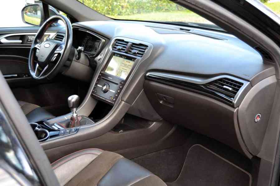 Ford Mondeo 2.0 TDCI 110kW ST-Line kombi facelift - foto 15