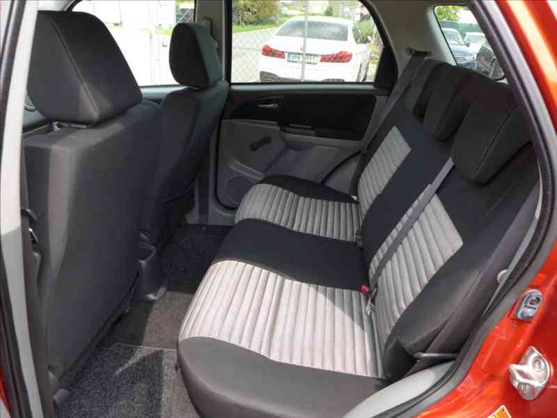Suzuki SX4 1,6 i 4X4, KLIMA, 1.MAJITEL - foto 6