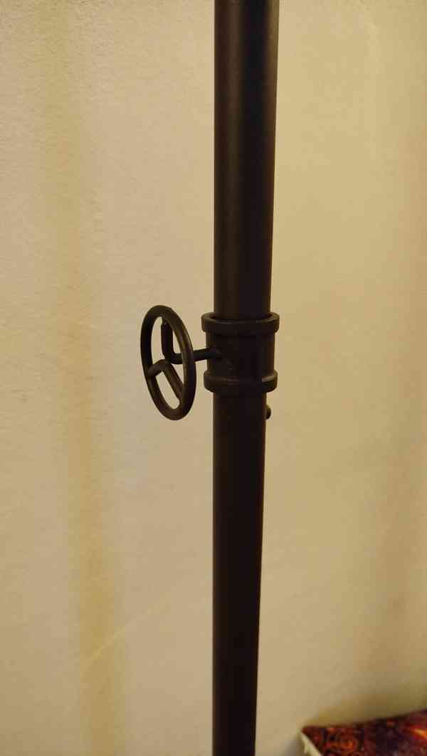 prodám věšák - foto 4