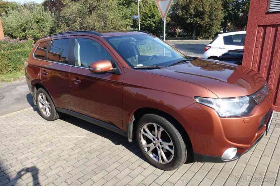 Mitsubishi Outlander 2,3 INSTYLE 2.2 DI-D 132 kW 6MT 4WD  Mi - foto 1