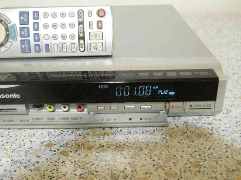 DVD rekordér Panasonic DMR EX77  - foto 4