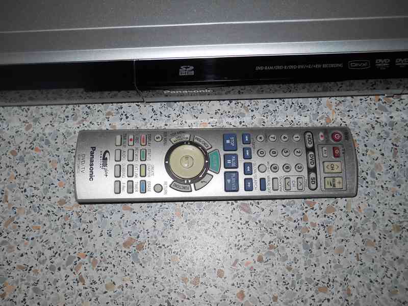 DVD rekordér Panasonic DMR EX77  - foto 6