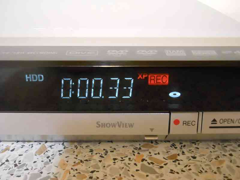 DVD rekordér Panasonic DMR EX77  - foto 5