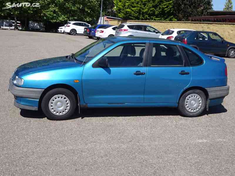 Seat Cordoba 1,4 i (44 kw) r.v.-1997 - foto 3