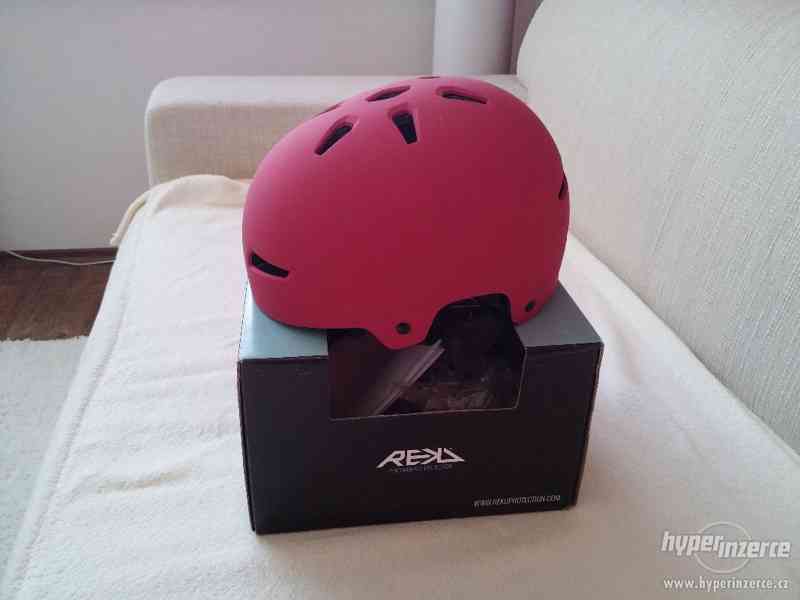 Rekd - Elite Red - helma na koloběžku skateboard nová - foto 7