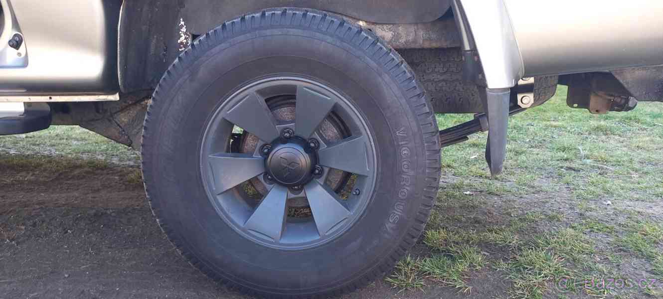 Mitsubishi L200 - foto 11