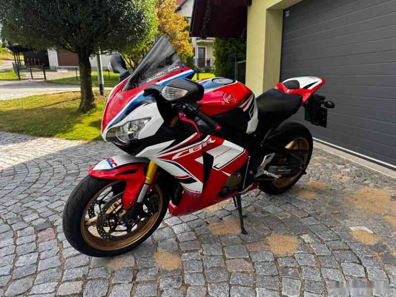 Honda CBR 1000RR - foto 3