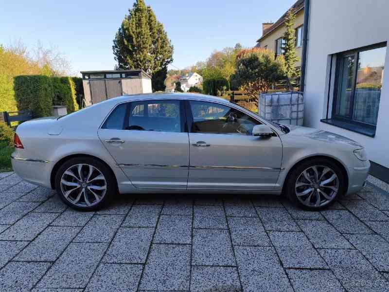 Volkswagen Phaeton 4,2   V8 - foto 8