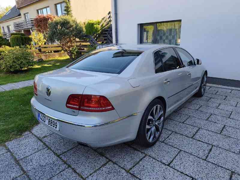 Volkswagen Phaeton 4,2   V8 - foto 9