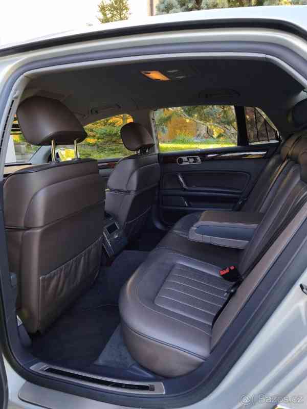 Volkswagen Phaeton 4,2   V8 - foto 11