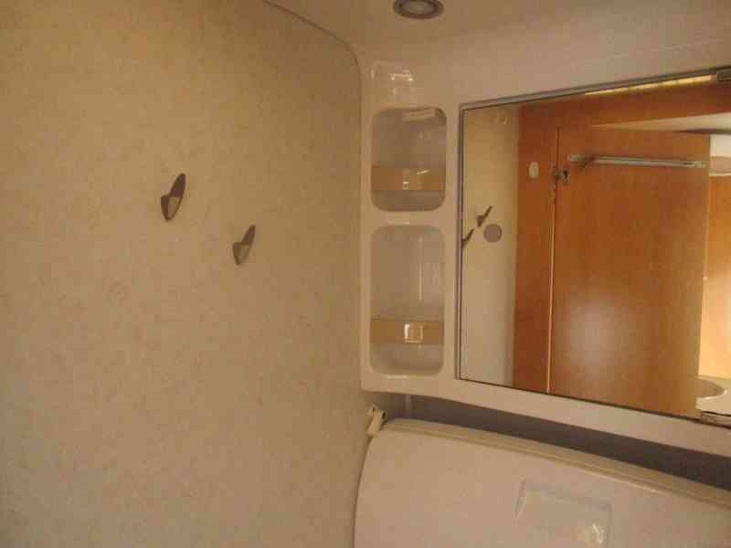 Karavan Hobby de Luxe 400 SF - foto 12