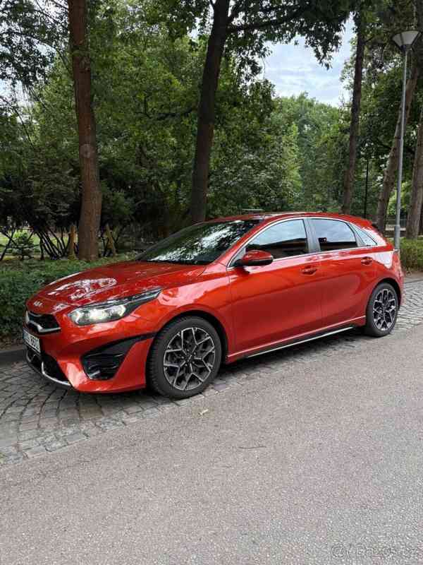 Kia Ceed 1,5   T-GDi 118 kW | 7DCT | 2024 - foto 2