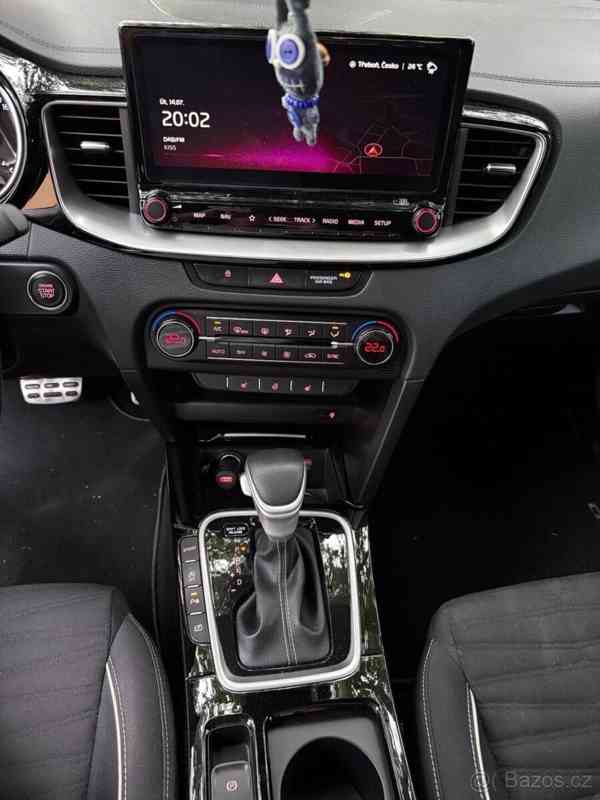 Kia Ceed 1,5   T-GDi 118 kW | 7DCT | 2024 - foto 9