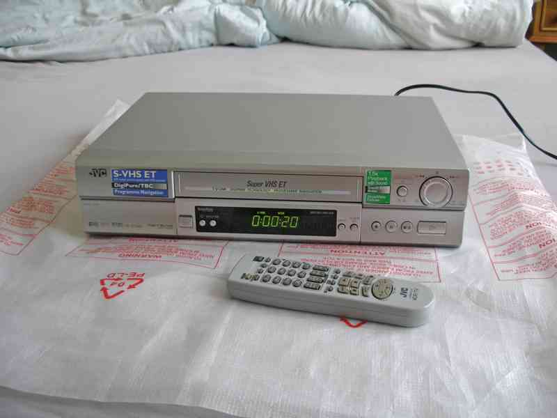 JVC HR-S8960 videorekordér S-VHS ET s TBC, HIGH-END - nový - foto 3