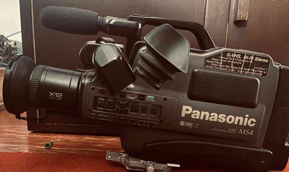 Kamera Panasonic S VHS - foto 2