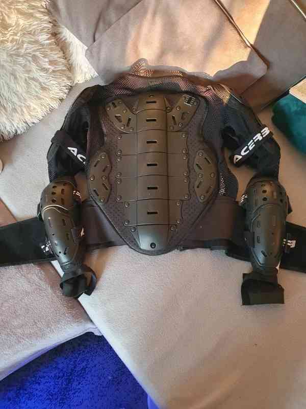 Motokrosový chránič Acerbis Koerta  - foto 4