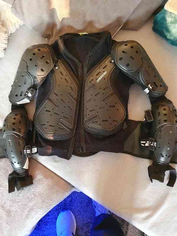 Motokrosový chránič Acerbis Koerta  - foto 2